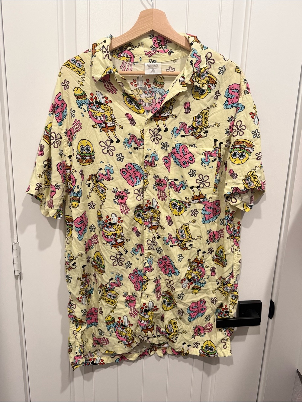 Short-Sleeve Yellow Novelty Print Shirt - Sponge Character Pattern